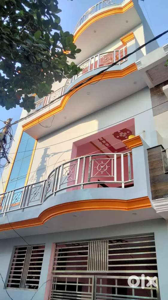 Newly Built! Beautiful, Spacious & Airy 2 BHK with open balcony & roof