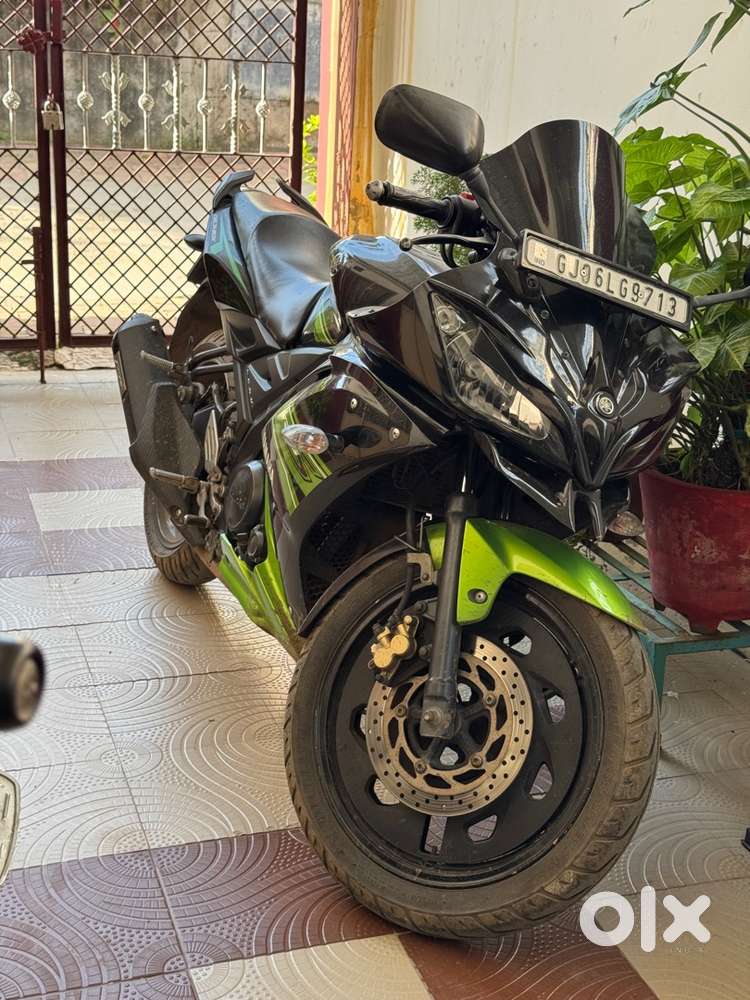 mint condition R15S dec 2017 model