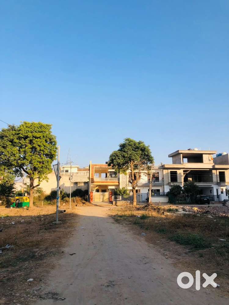 213 Gaj Plot For Sale In Gulmohar City