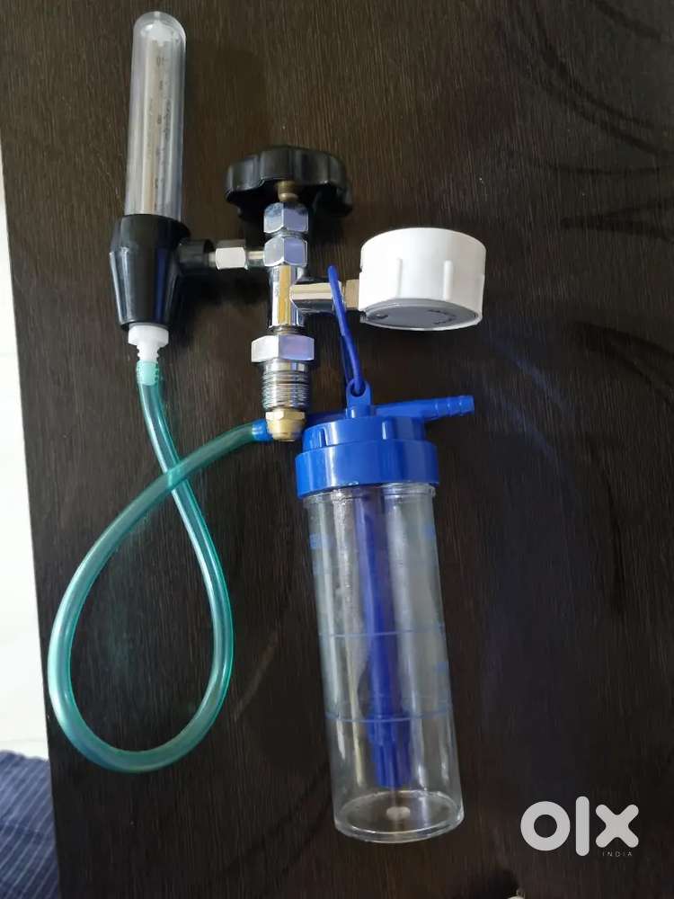 Oxygen pressure regulator ( Humidifier )