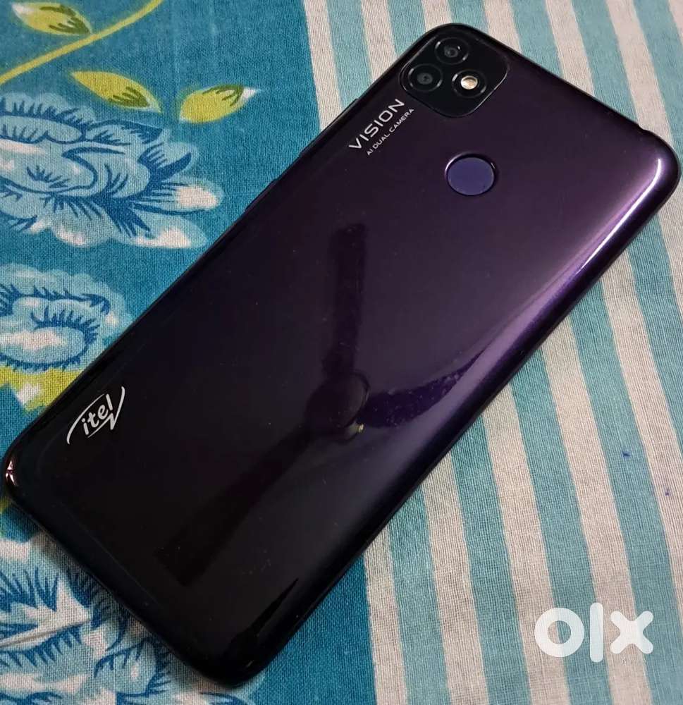 Itel Vision 1( L6005) Mobile phone, 2gb/32 gb,  screen  6 inches.