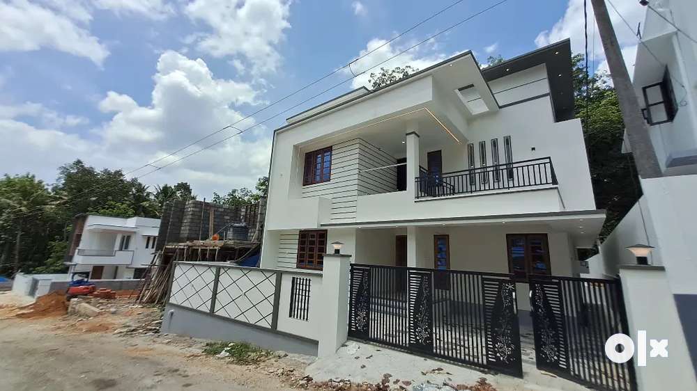 4bd new house POTHENCODE SHANTHIGIRI