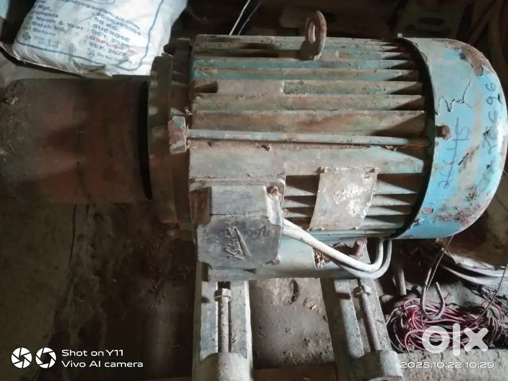 Huller मशीन , 10 hp मोटर , आटा चक्की