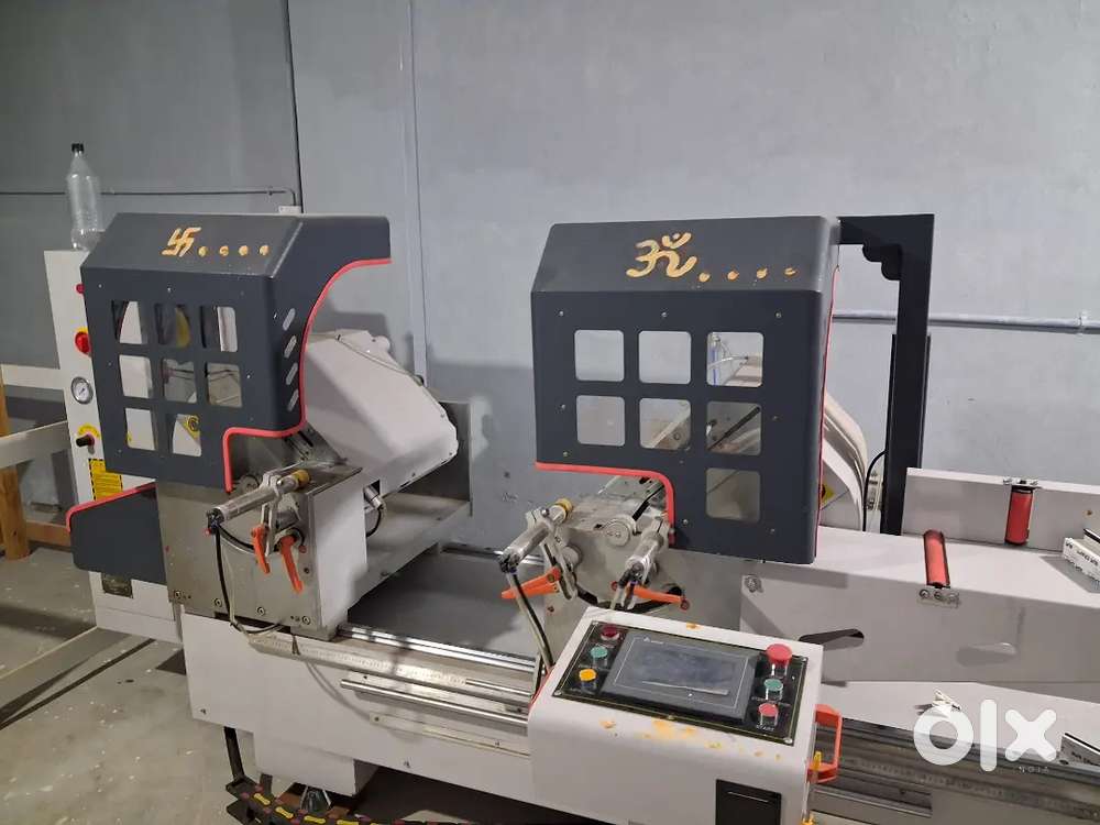 Upvc and alluminium doors and window making machines