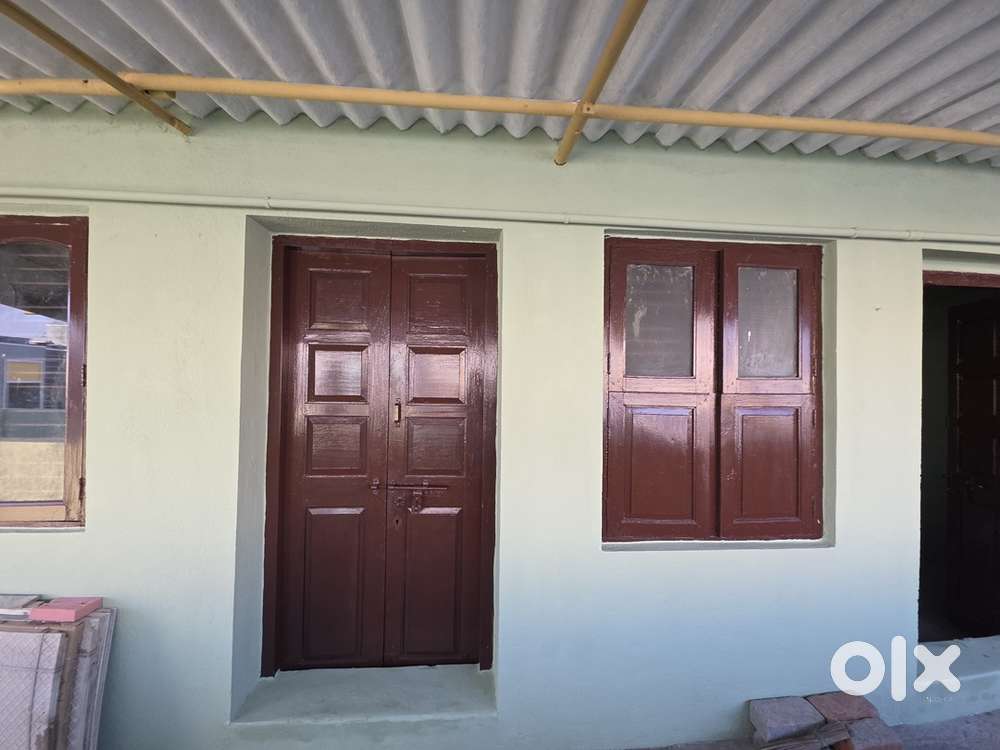 Bachelor Room stay in Alapakkam