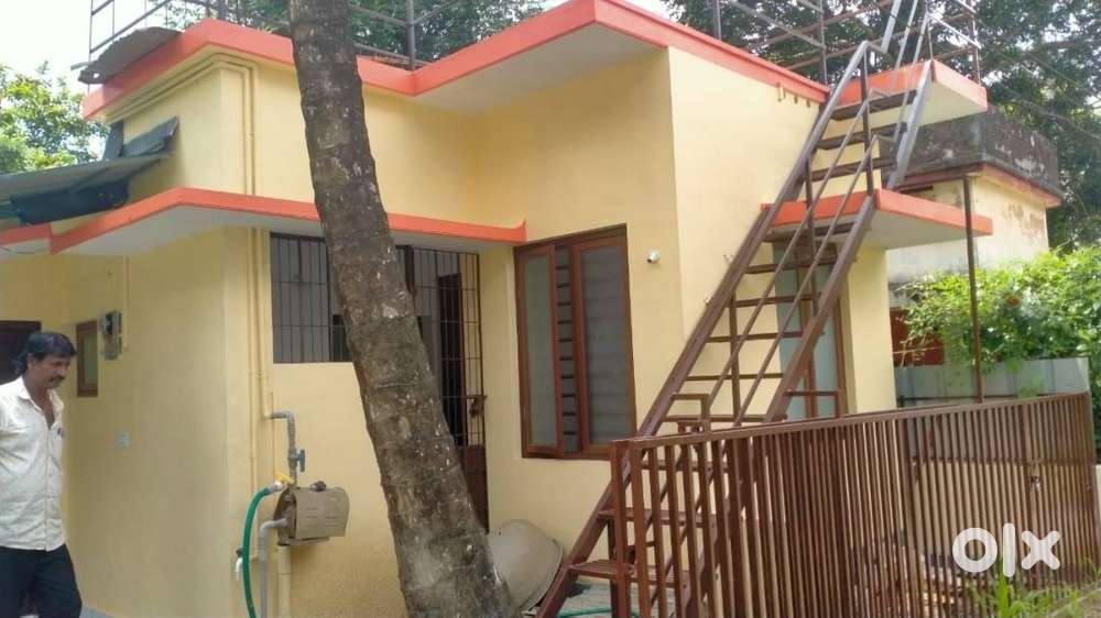 kadungaloor maniyelipady 2 bhk house for rent