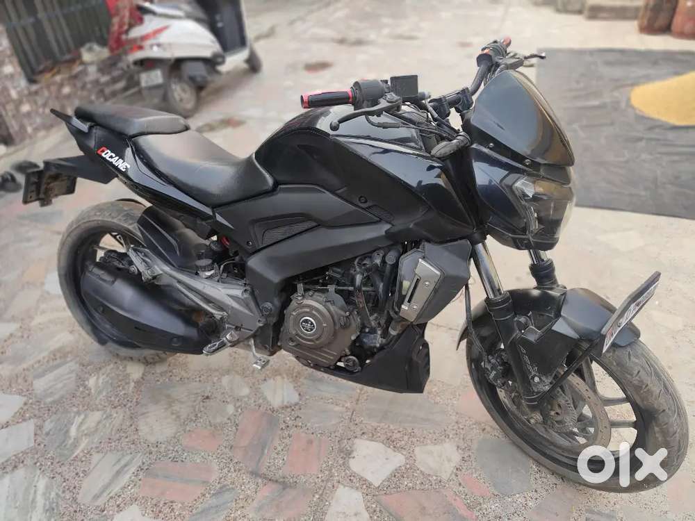 Dominar 400 matt black