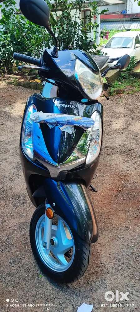 Good vehicle and proper service led head light