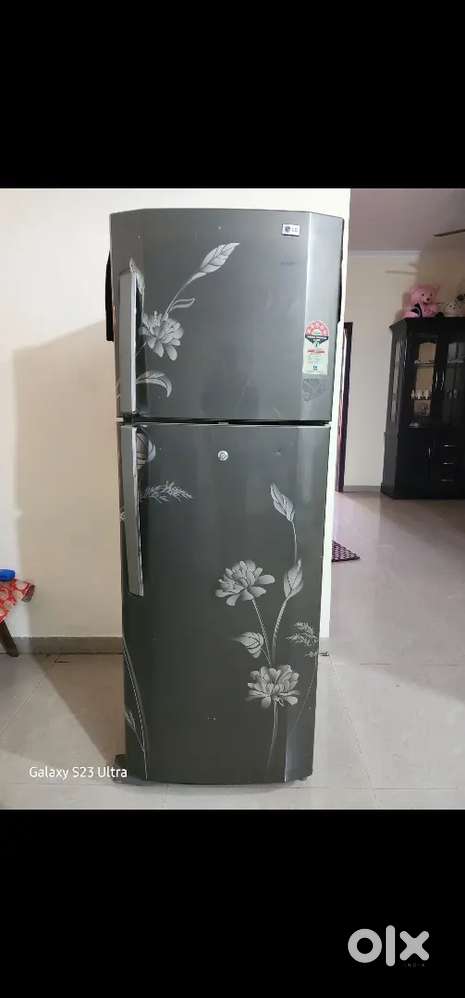 LG Fridge in mint condition