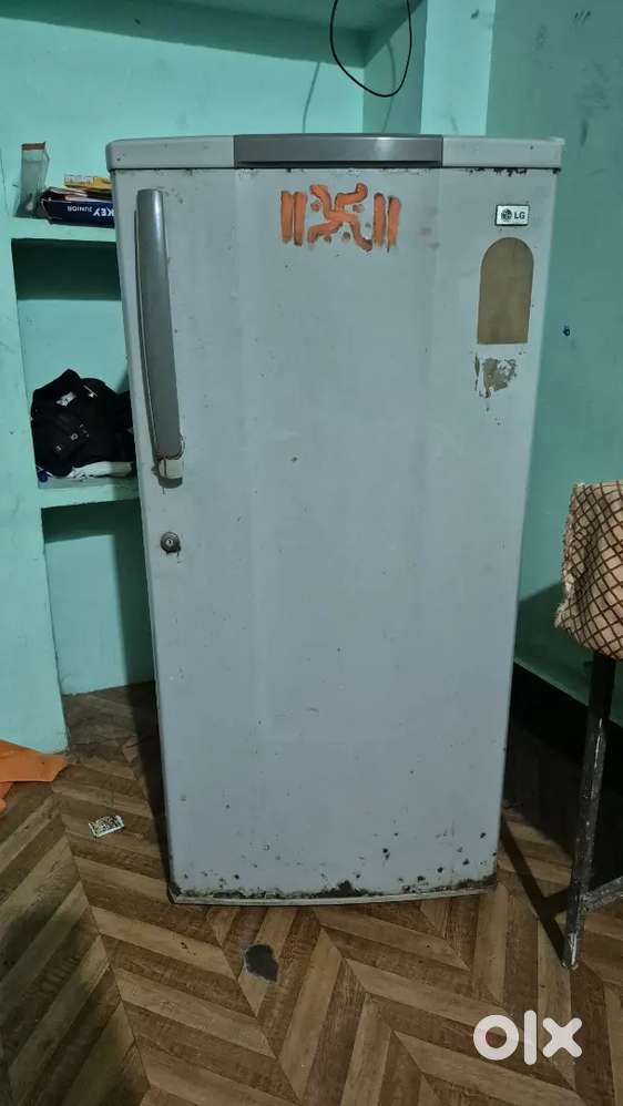 4. LG Single Door Refrigerator (GL-195NL4) - Cool & Efficient