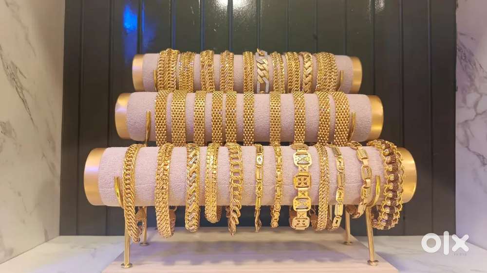 Request Female for Jewellery Shop