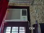 Window 1 Ton AC Blue star