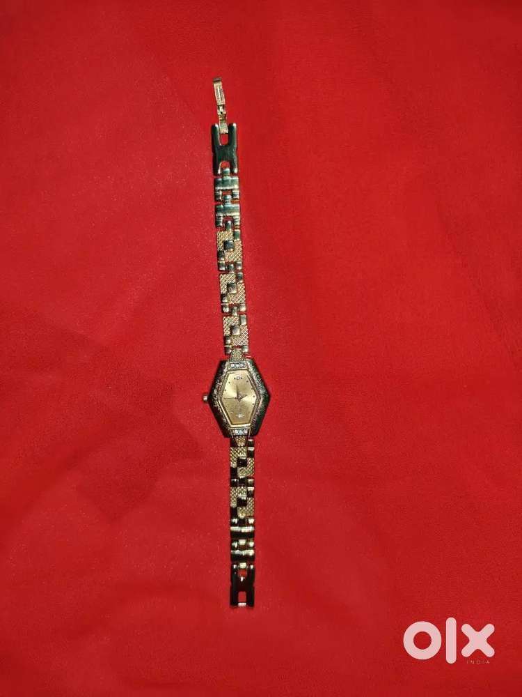 Time gold watch