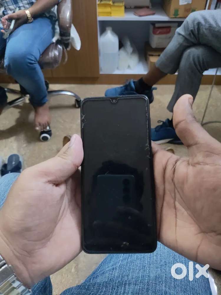Samsung a33 in good condition