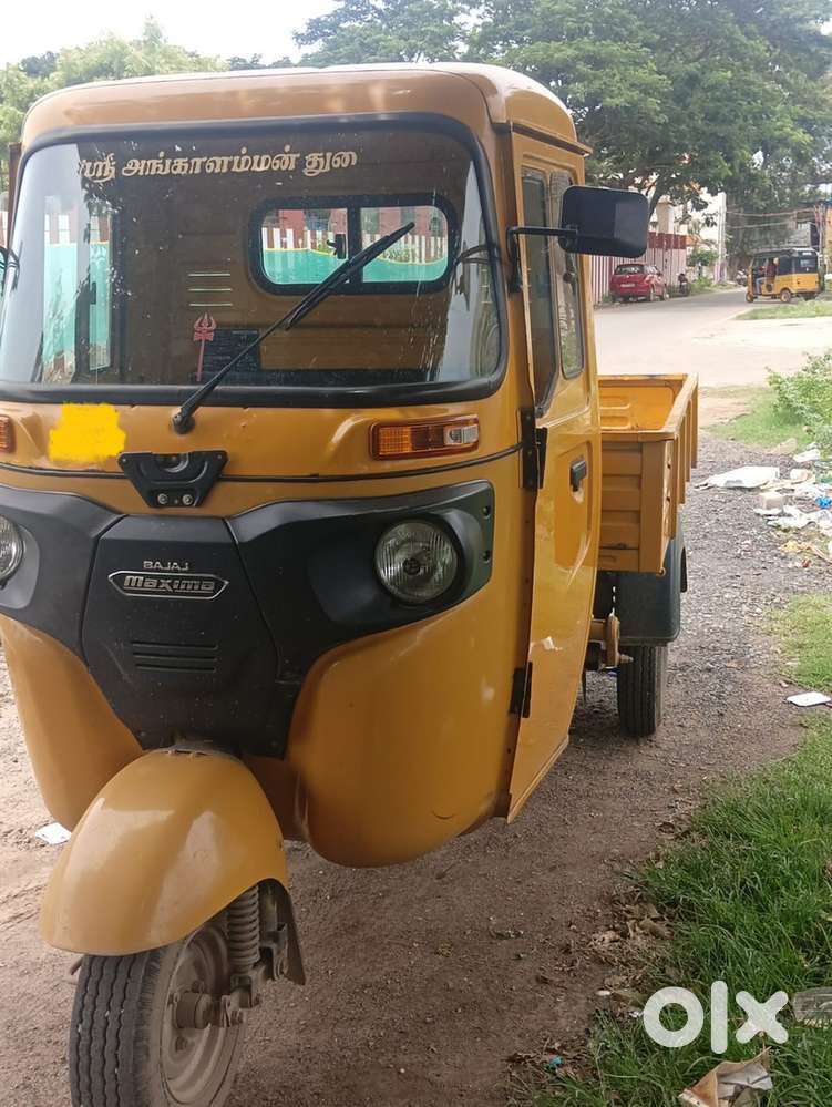 Bajaj maxima