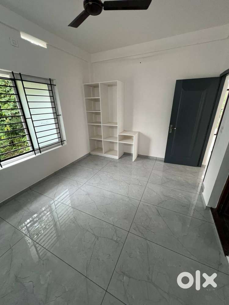 # 2 BHK Unfurnished Apartment for Rent in Mundanpalam