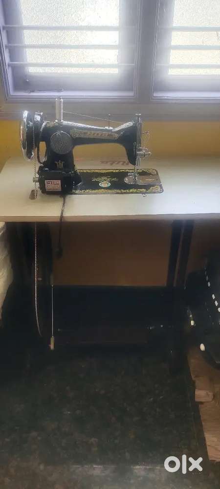 Tailor machine