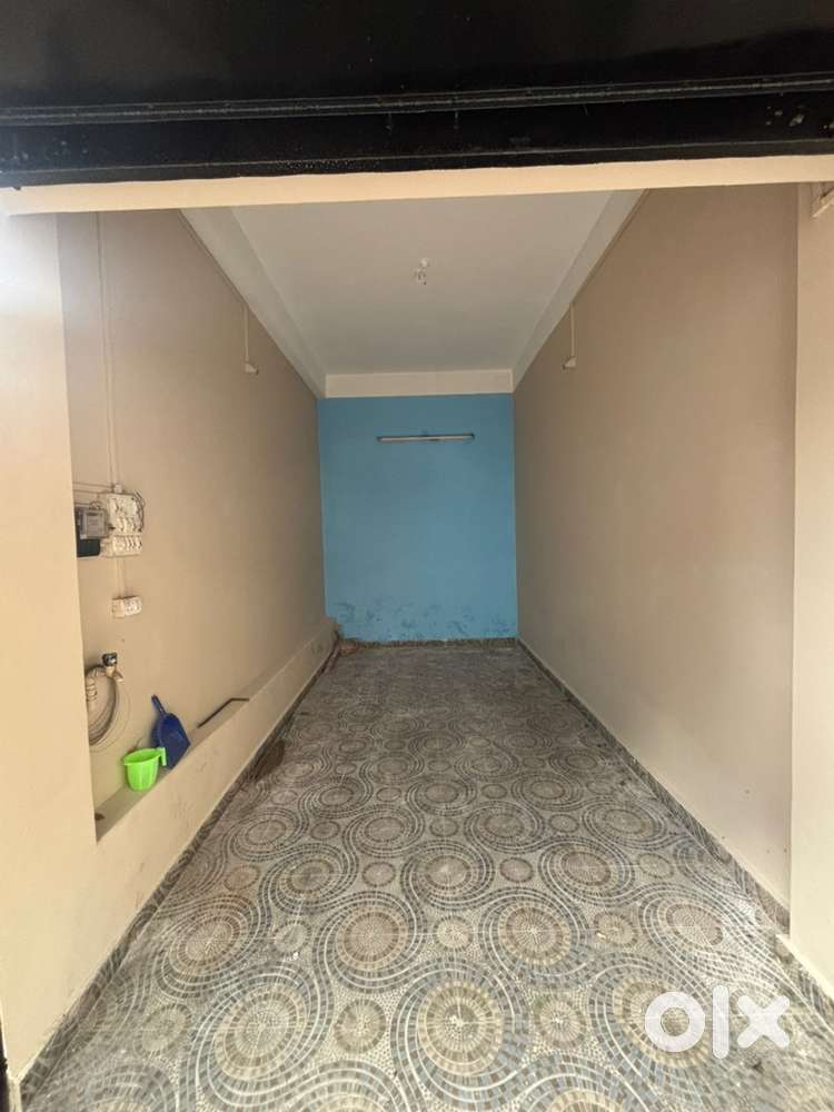 Small office/shop/godown for rent at ashrampara near amtala club