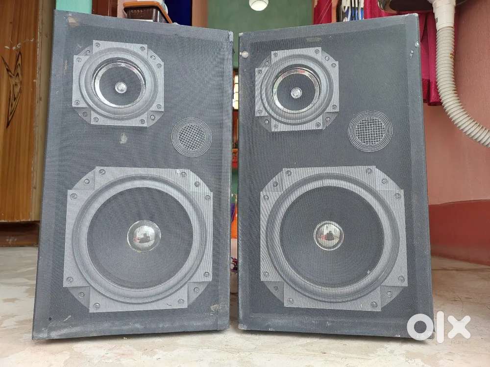 Stereo Box Speakers (Set of 2) for sale!