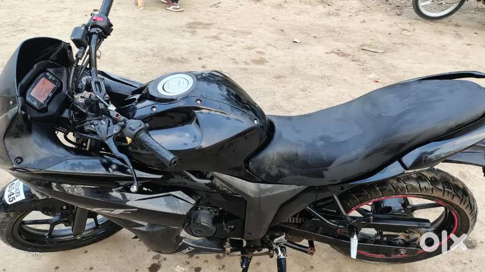 Gixxer 2015 - selling bike as moving out of Maharashtra -seat cover