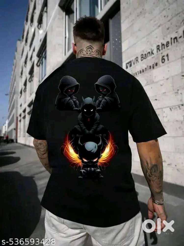 Black trending t-shirt for men