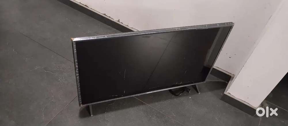 43 LG TV MODEL NO:43LM5760PTC