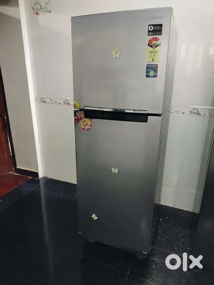 SAMSUNG FRIDGE