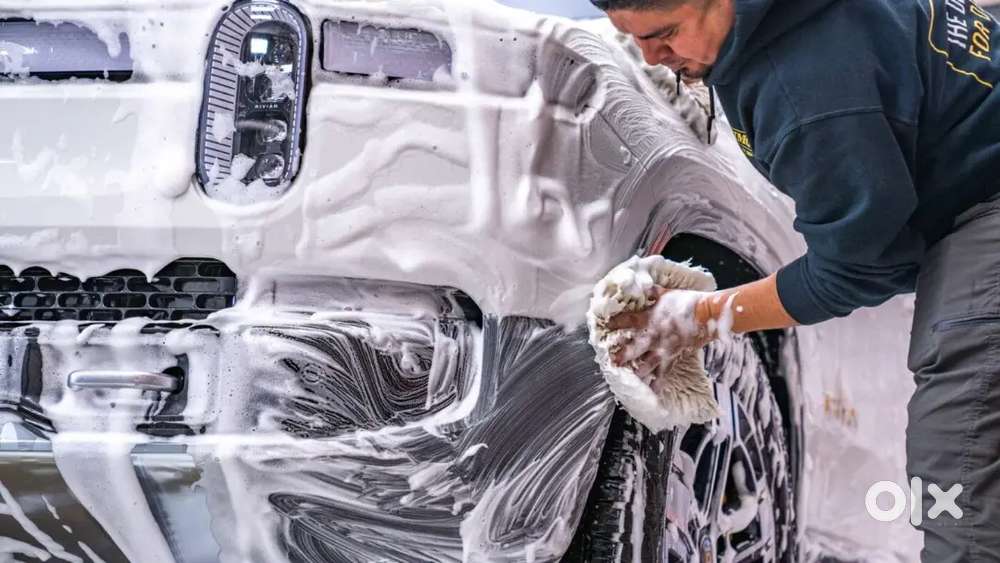 Car washing job at customer doorstep