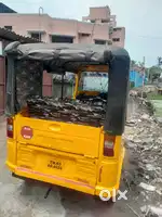 Bajaj optima