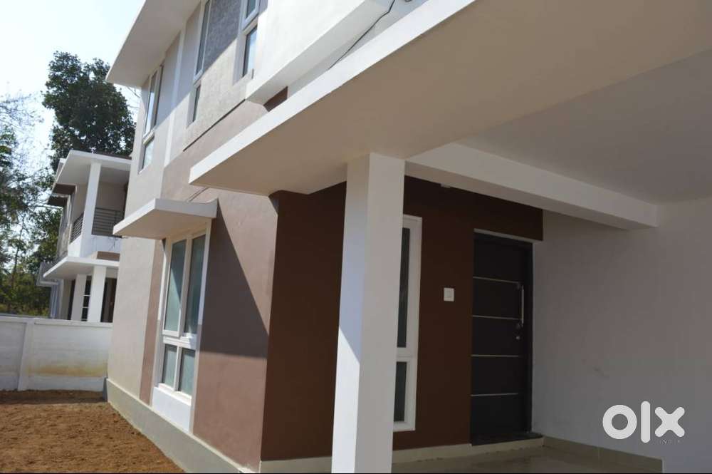 ഡൌൺ പേ 10% മാത്രം  / 3BHK House For Sale In Ottapalam Town