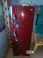 Double door LG fridge 265 litre