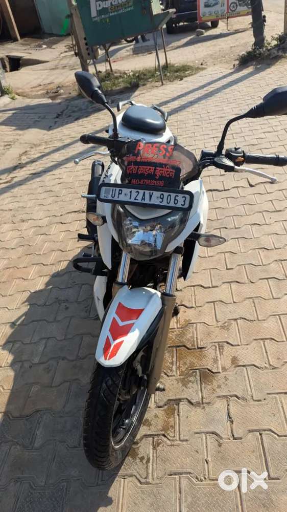 Apache rtr 4v 200 2018 model construction best