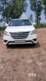 Toyota Innova 2015 8 seater new tyer MRF 16 nober