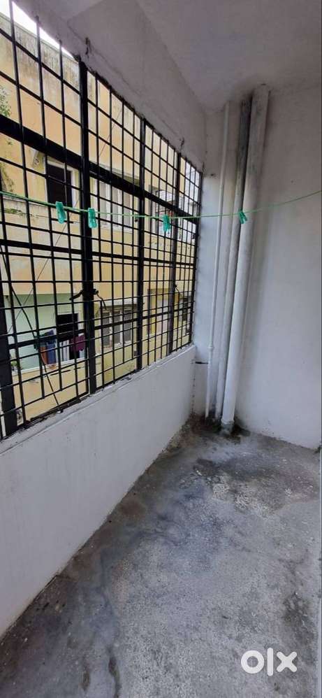 ***Hot hot hot location - 1 bed 2 bath 3 balcony