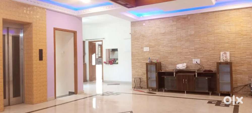 Duplex 2300 sq.ft Luxury 4BhkRent Choolaimedu CCP Family&Bachlore Okay