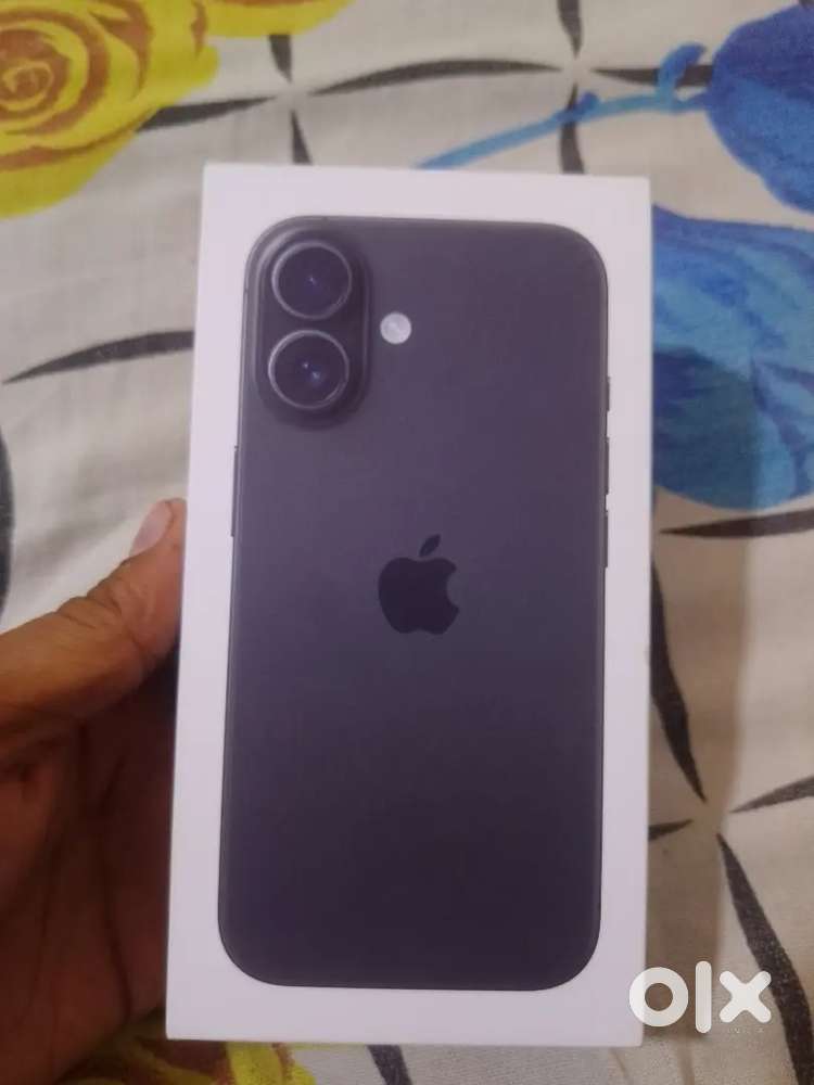 I phone 16 box pack