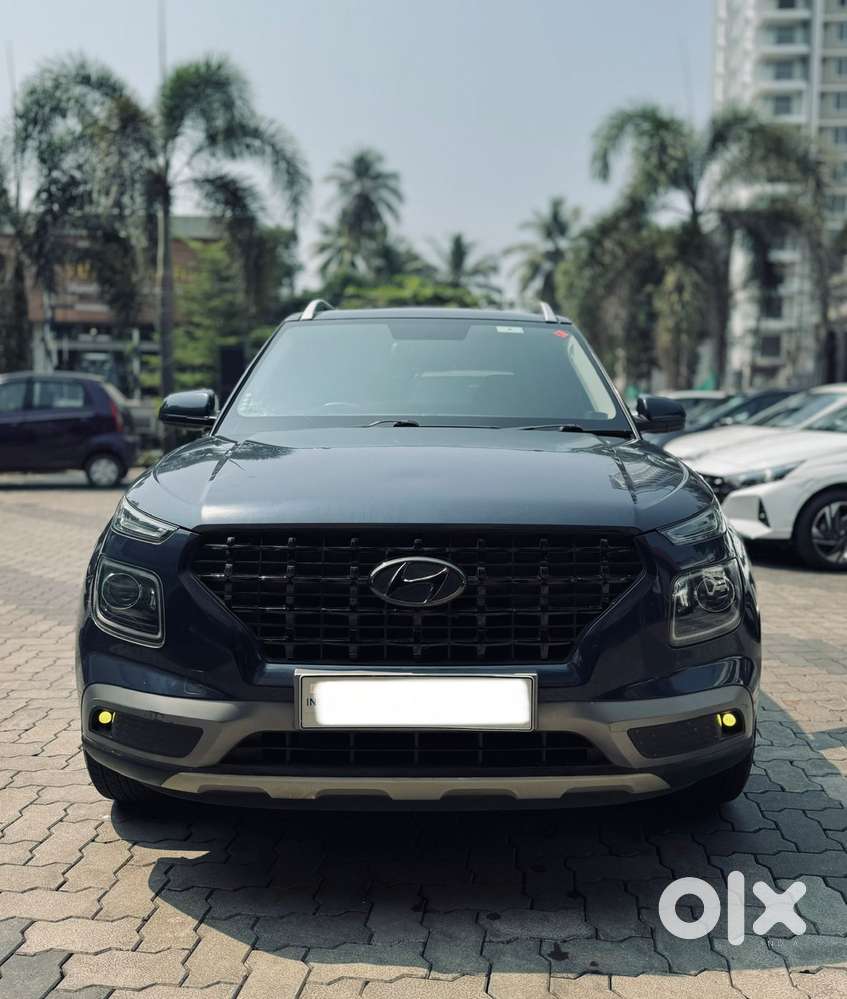 Hyundai Venue S Turbo, 2022, Petrol