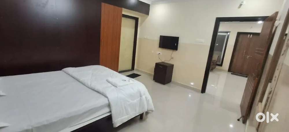 Fully furnished 3 bedroom flat available