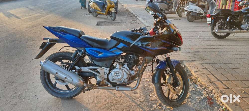 Bajaj 220 pulser