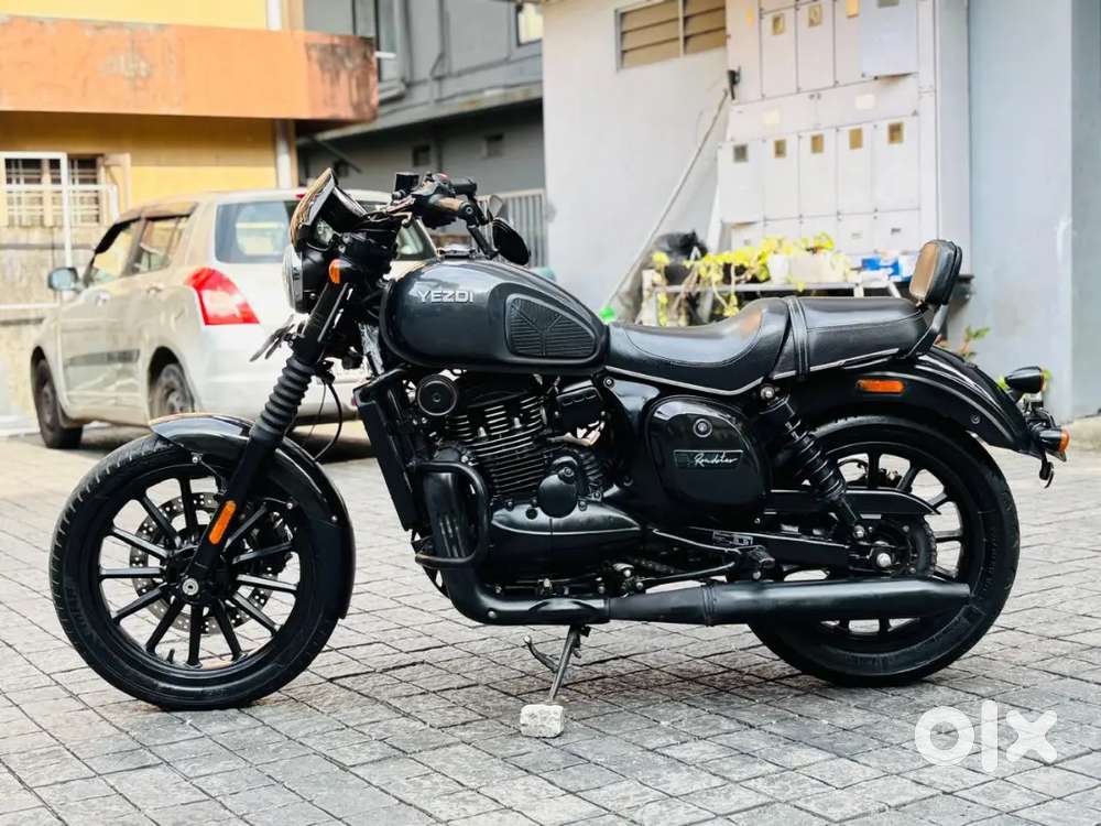 2022 roadster in brand new condition