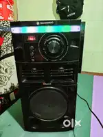 Home theatre tower speaker.1year old