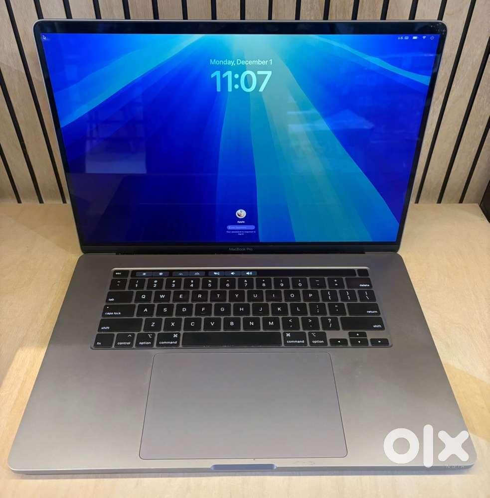 APPLE MACBOOK PRO 16' INTEL CORE I9 16GB RAM 512GB SSD 4GB GRAPHIC