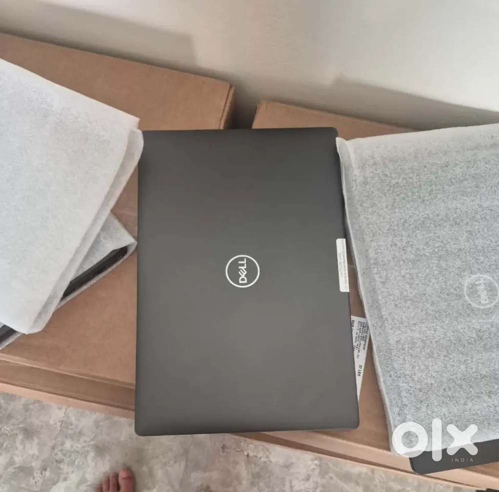 Dell laptop 5400 i5-8th 16GBRAM 256gb ssd