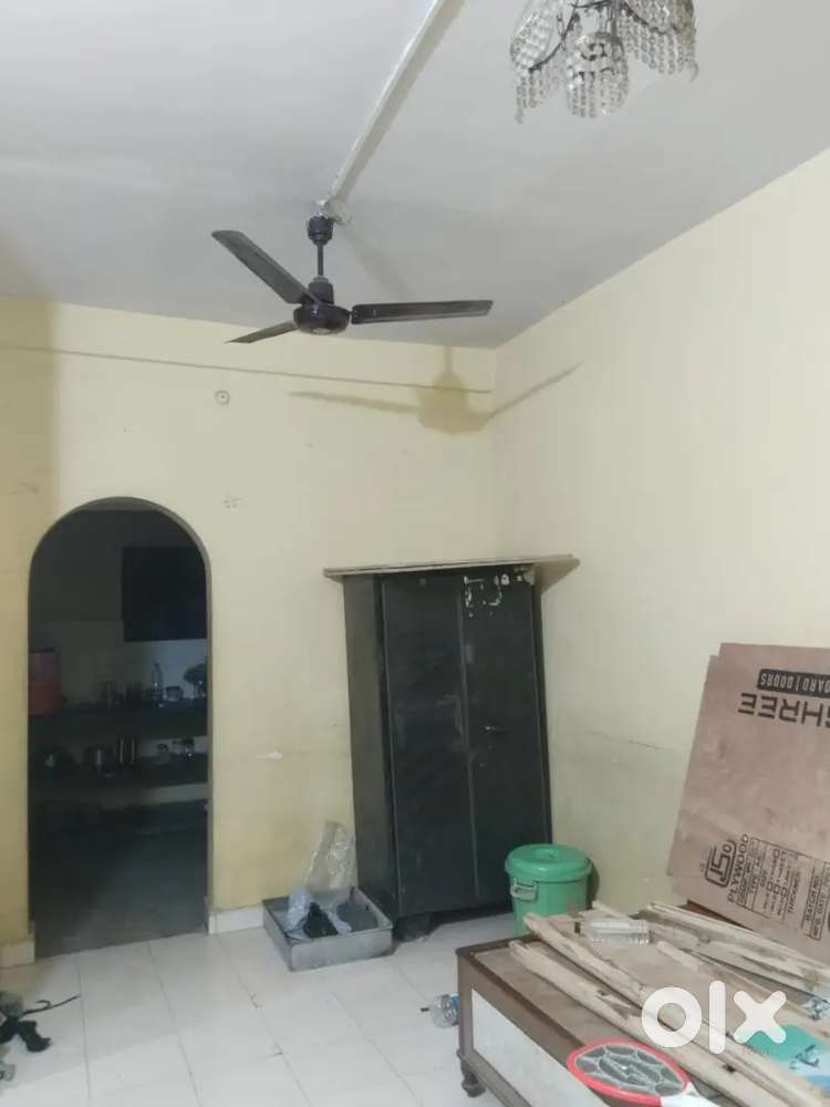 Need 1 MALE roommate for 2 BHK flat