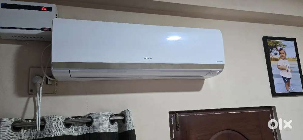 Hitachi 1.5 Ton DC Inverter 5 Star AC–Excellent Condition1.6 Years Old