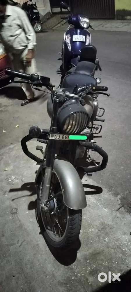 RE classic 350 BS4 make