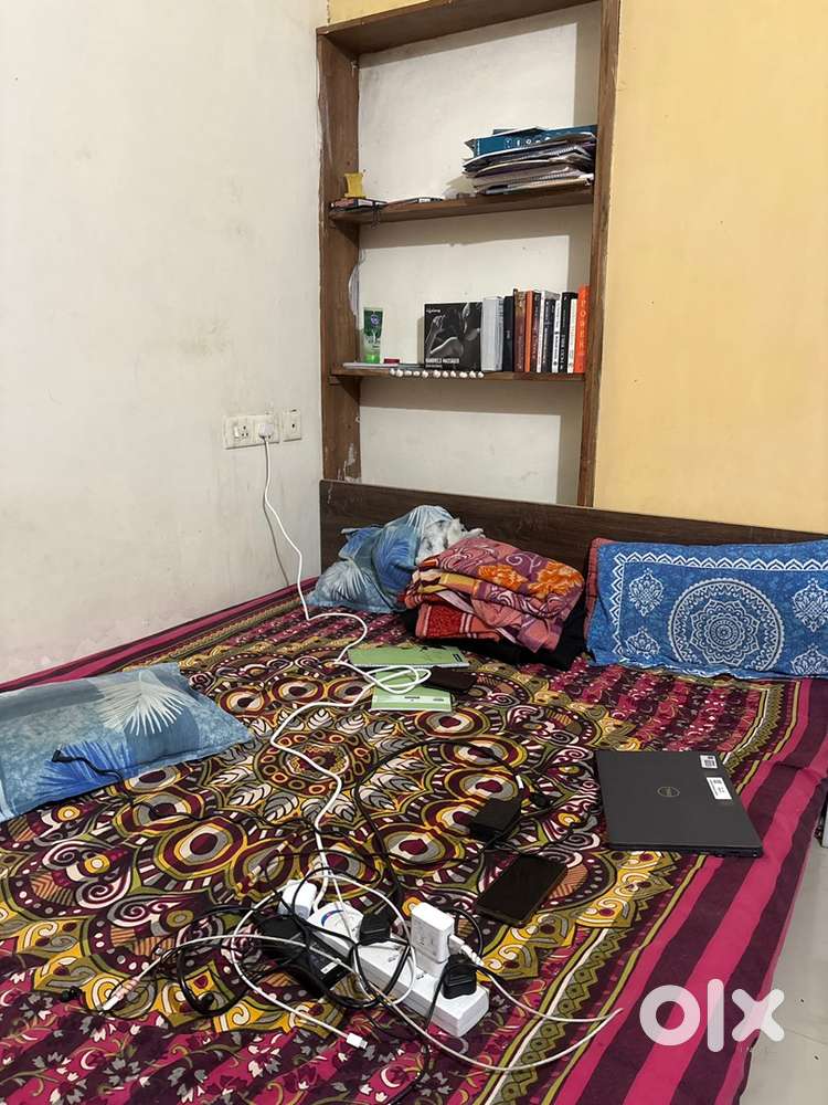 Room available near somal wada