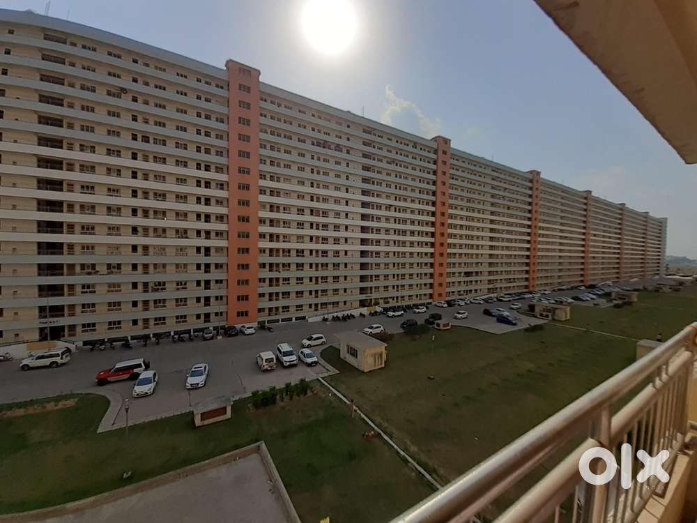 2BHK PURAB PREMIUM  SEMI FURNISHED FLAT FOR WORKING PROFESSIONALS