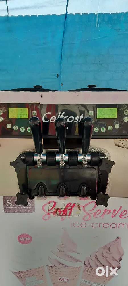 Softy ice cream machine