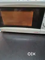 Slightly used Microwave Oven